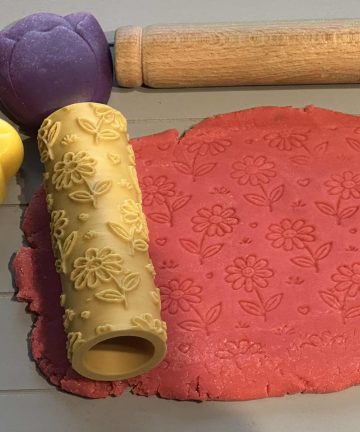 3D printed spring and summer roller -great for  play dough, damp sand or clay - Image 5