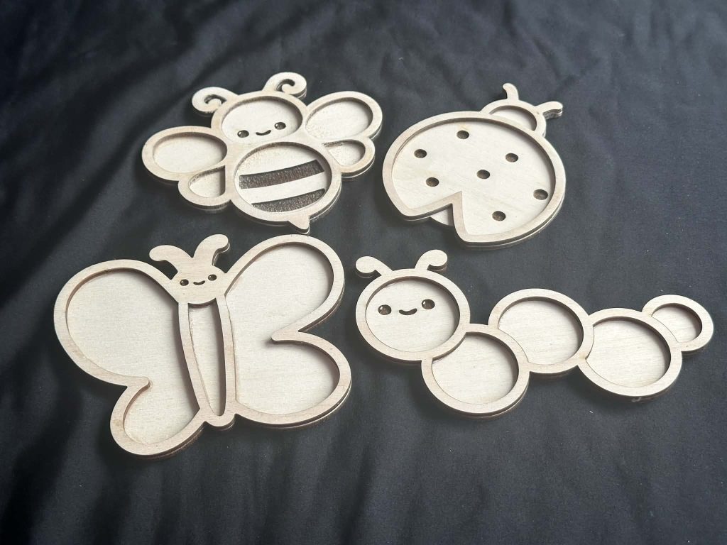 Mini insect Trays x 4 – Great For Sensory Play tray, spring summer activities Part Of Our Essential Range