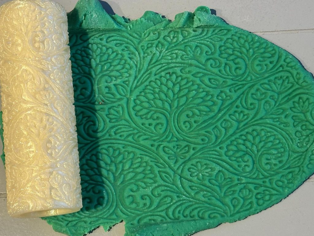 3D Printed Summer Rollers - Great for play dough, damp sand or clay, these rollers create beautiful seasonal patterns and support hands-on, creative play