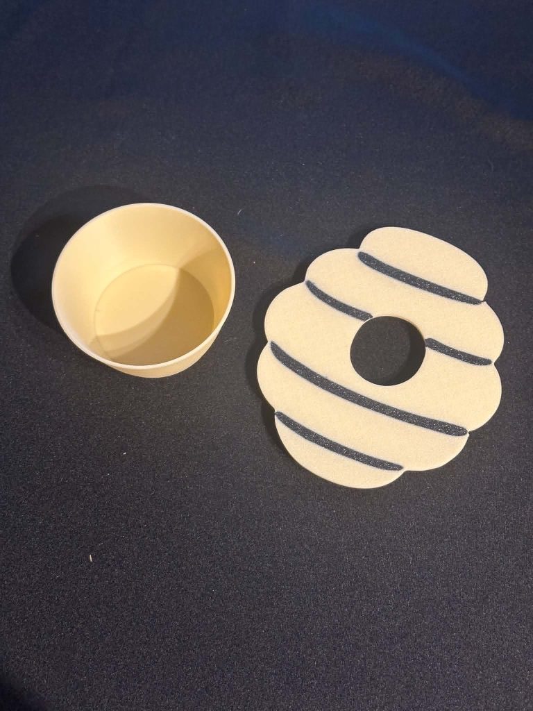 3D Feeding Bee Hive - Feed the Bees in the hive
