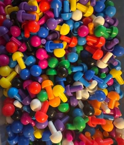 Multicolour pegs