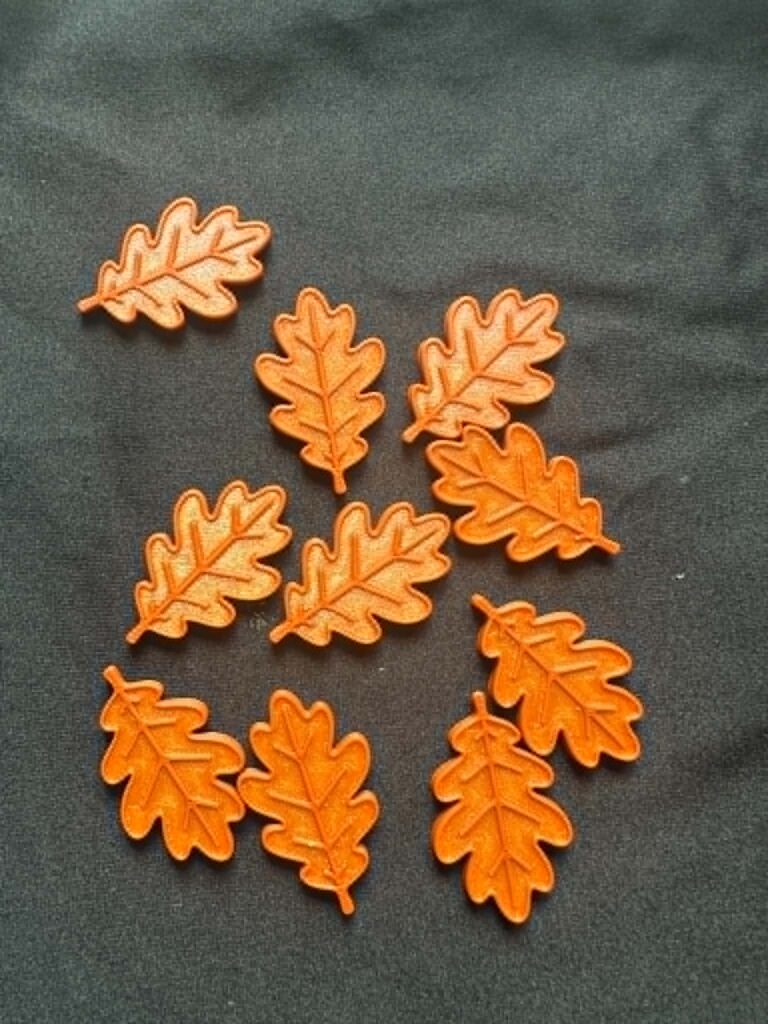 3D Printed Counting Tokens Oak leaves x10