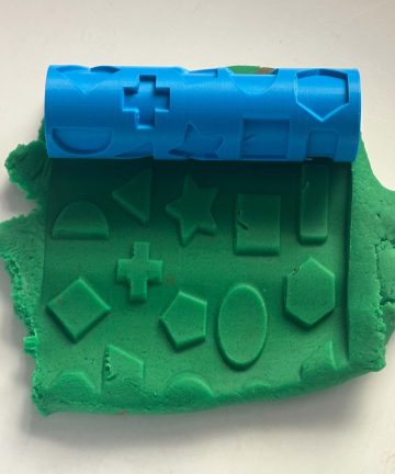 Shape Play Dough Roller - Great for play dough or damp sand - Image 2