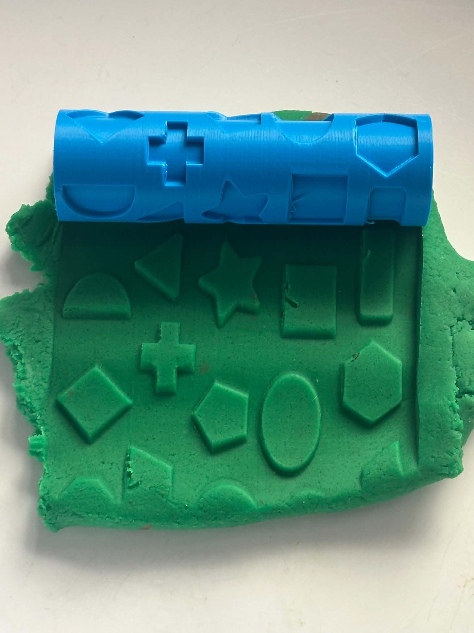 Shape Play Dough Roller - Great for play dough or damp sand - Image 2