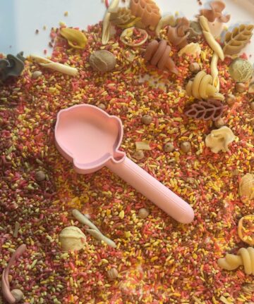 Acorn Scoop 3D Printed -great for sensory play trays - Image 1