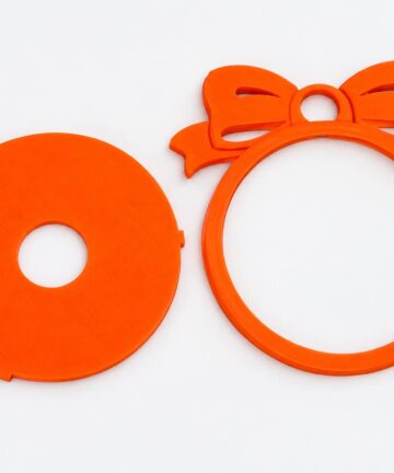 Christmas Bow Hanging Picture Frames - 3D Printed - Image 2
