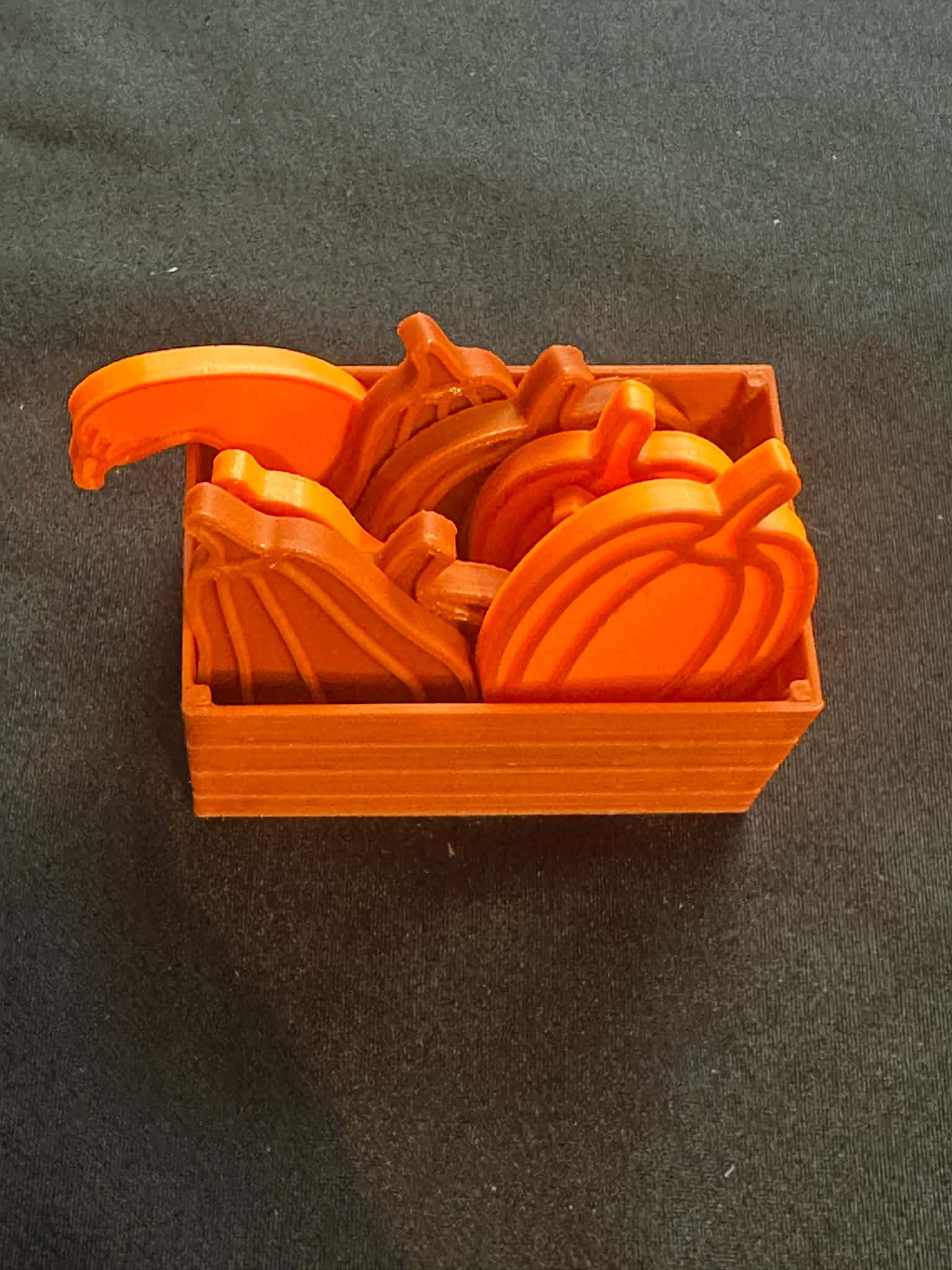 3D Printed Pumpkins in a mini crate – Great for Sensory play - Image 2