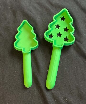 3D Printing Christmas Tree Scoop - Great for sensory play trays