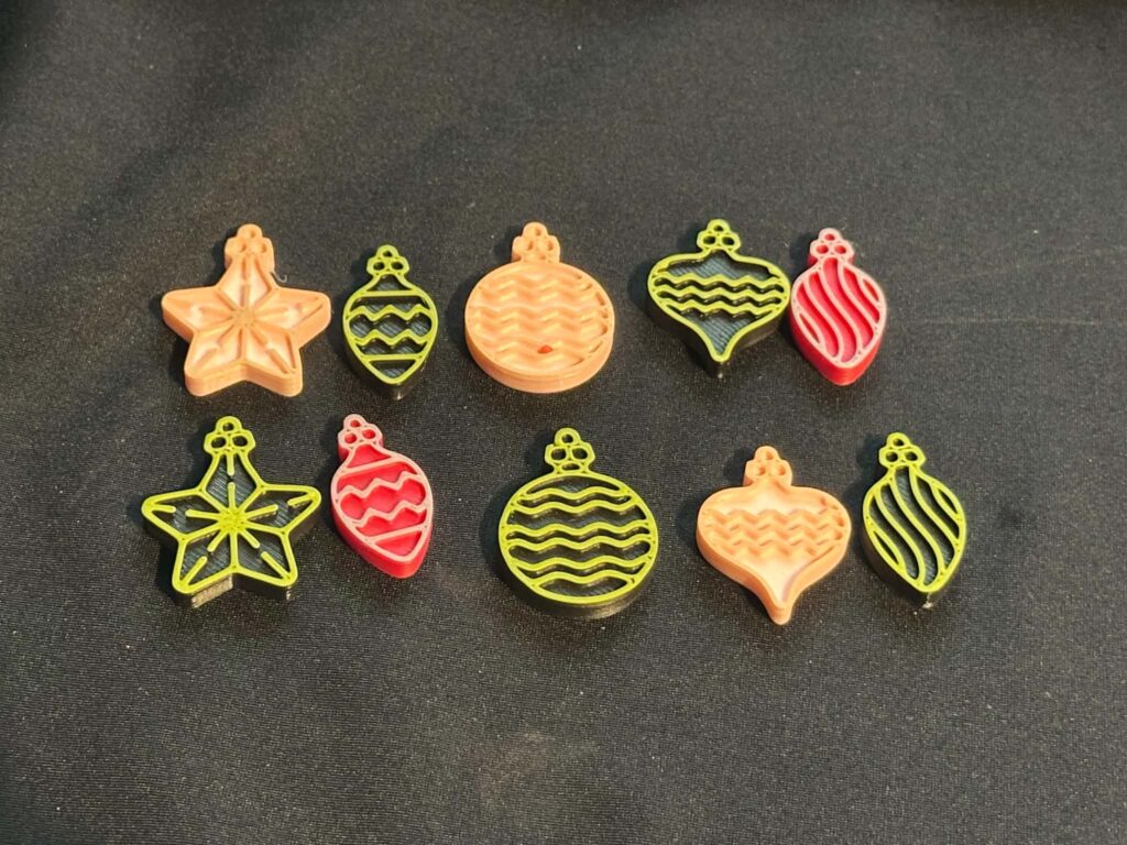 3D printed Christmas Bauble tokens x10 - great for sensory play or counting