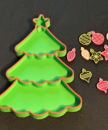 Christmas Tree with Star Sensory play tray 3D printed