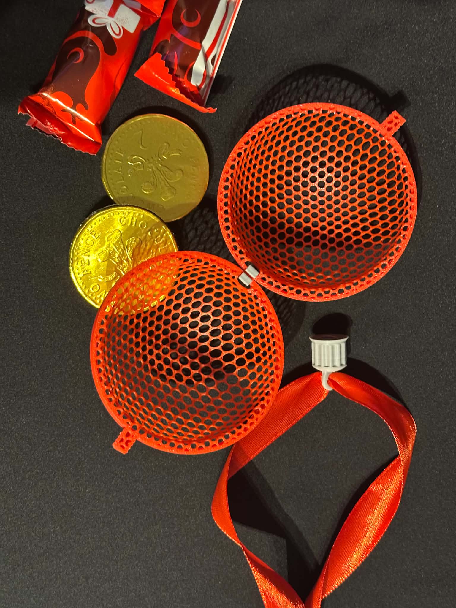 Mesh Fillable Bauble - great for Christmas gifts - Image 2