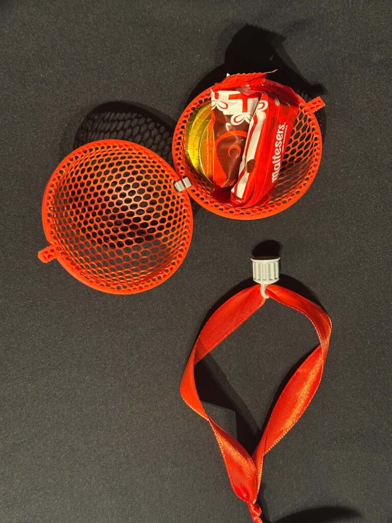 Mesh Fillable Bauble - great for Christmas gifts