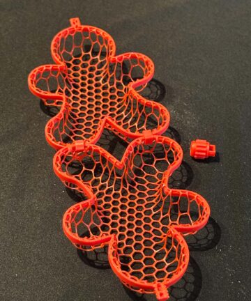 Mesh Fillable Gingerbread man - great for Christmas gifts - Image 3
