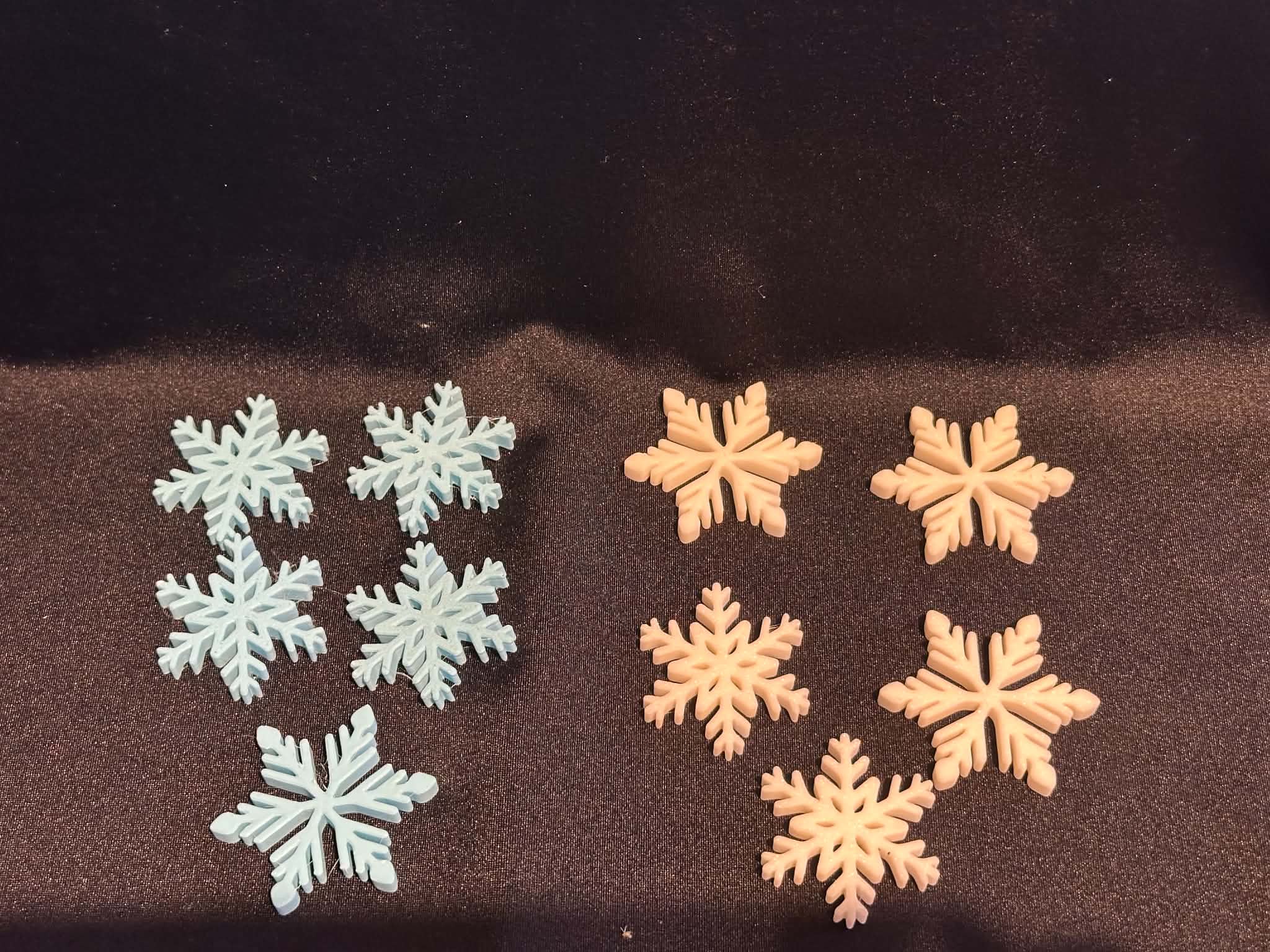 Snowflake Tokens x10 - Great for Sensory play trays - Image 1