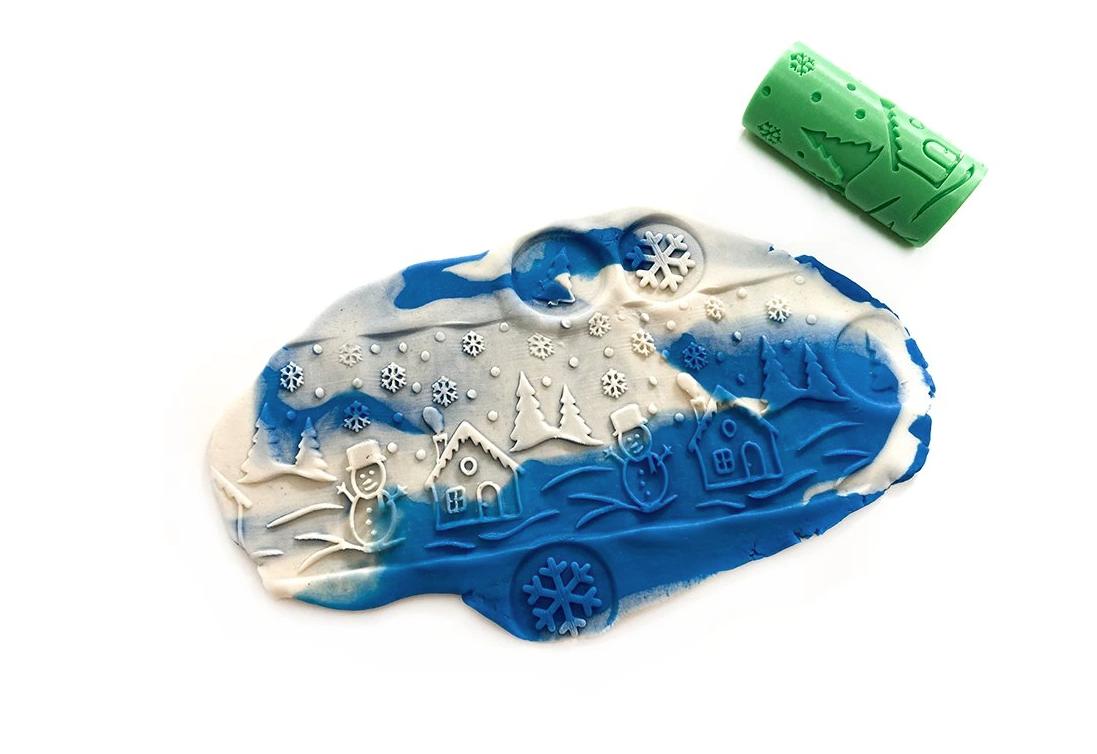 Winter Snowman Roller- great for play dough or moon sand - Image 1
